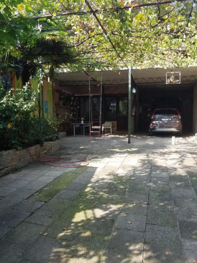 Apartmán Уиут Ниниа Сад Tbilisi Exteriér fotografie